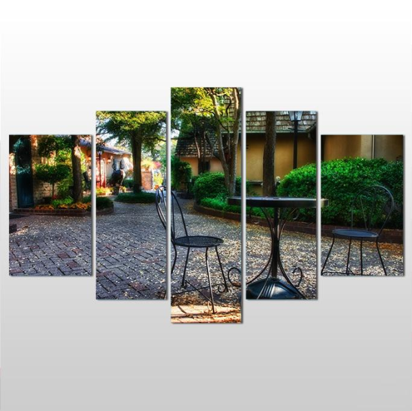 Sokaktaki Masa  Kanvas Tablo