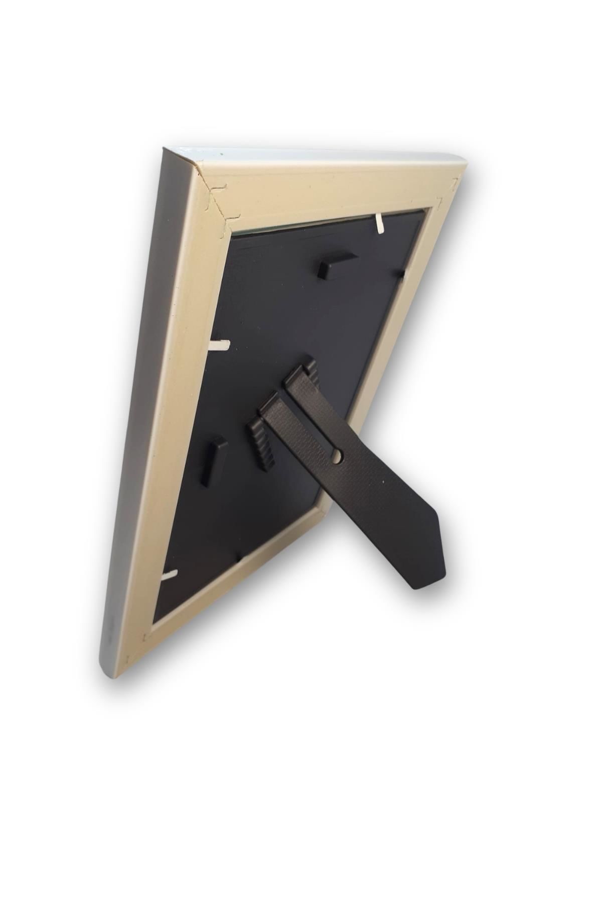 Beyaz Renk Cam Korumalı Resim Çerçeve 15*21